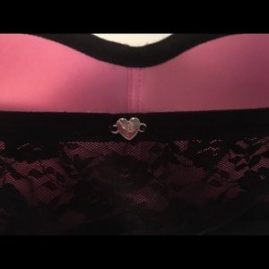 Vs/ pink Lace strapless bra